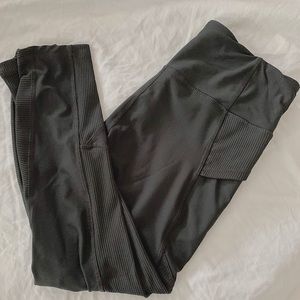 Black Cropped Leggings